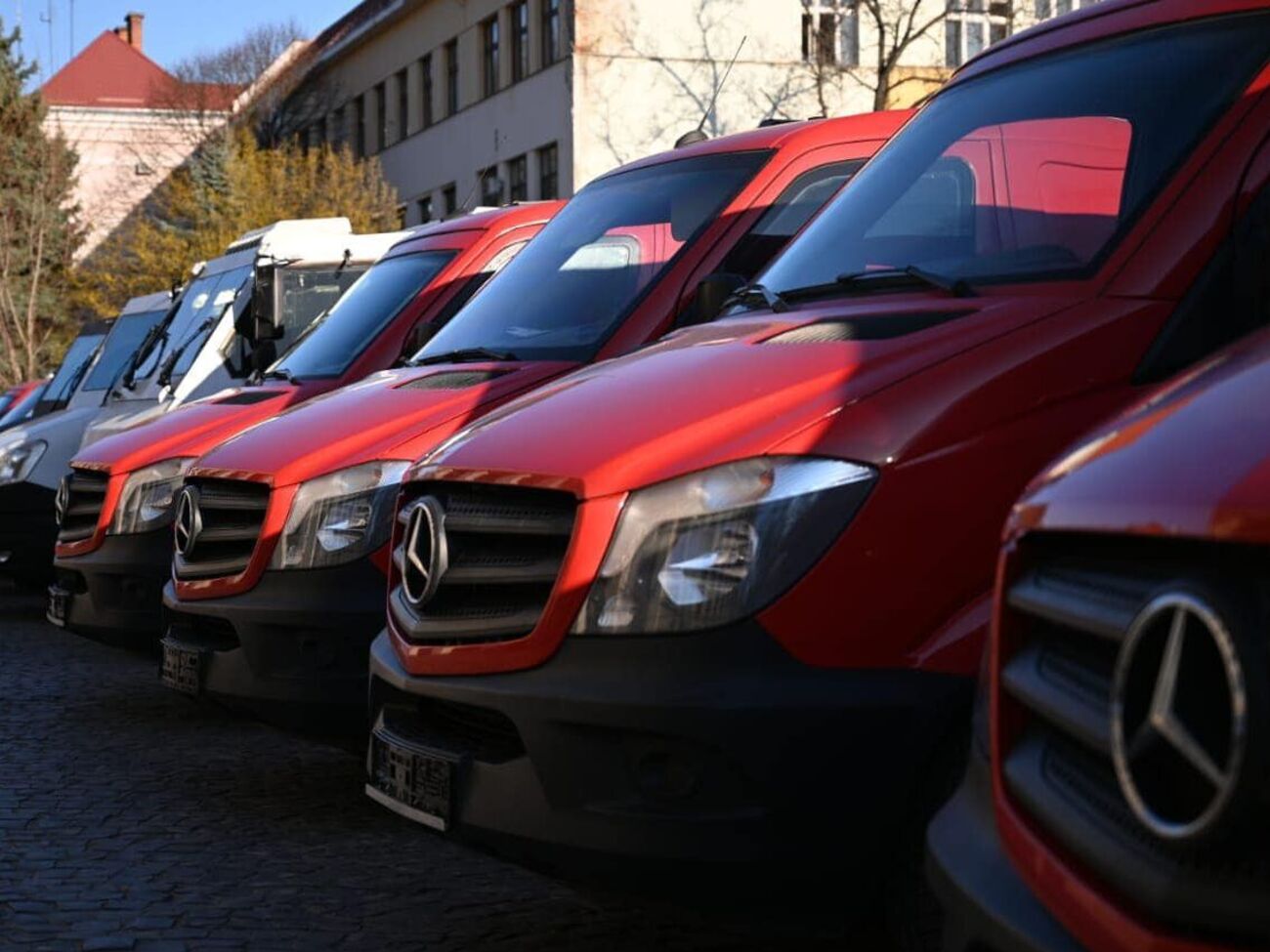 Общая стоимость приобретенного автотранспорта – около 12 млн грн