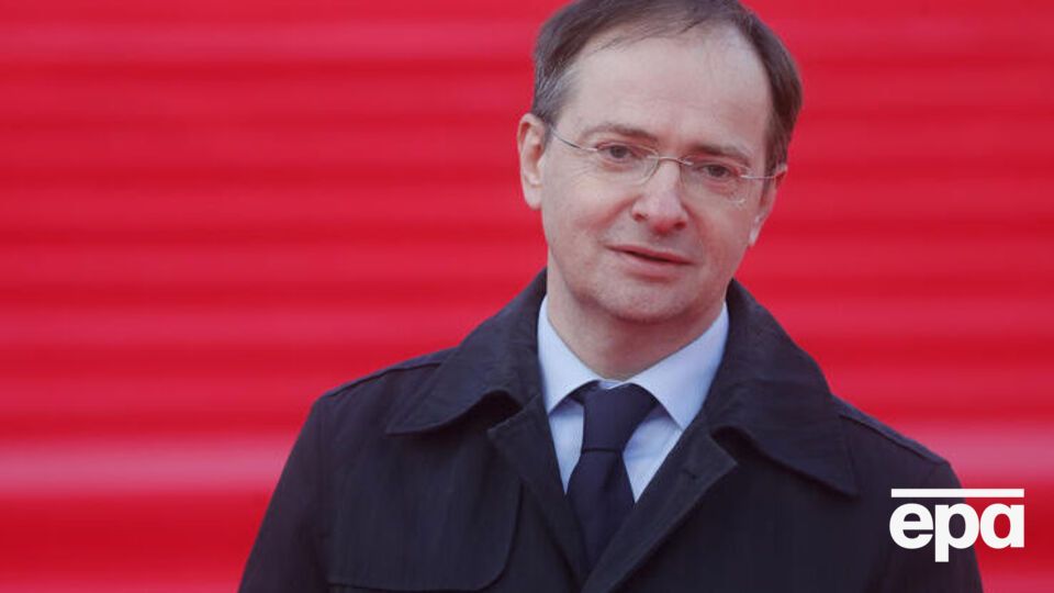 Мединский заявил, что "коллективный Запад подталкивает страну к разрушению политической системы и распаду"