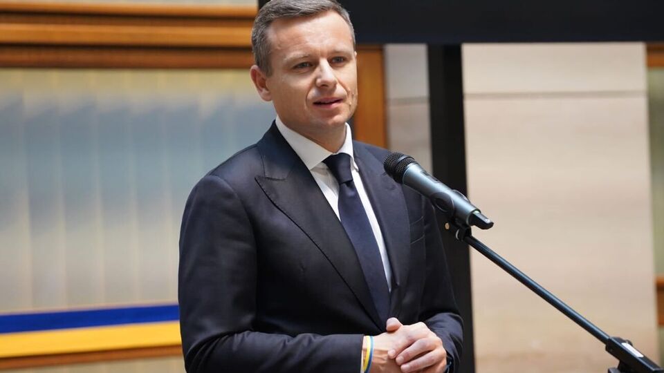 Марченко сообщил, что министерство каждую неделю проводит аукцион по размещению облигаций