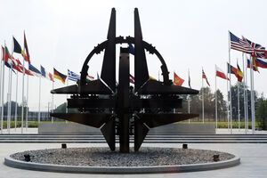 НАТО: Українці надихнули світ героїчним спротивом жорстокій загарбницькій війні Росії