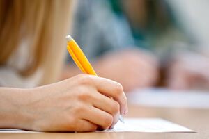 Іспити в Україні скасовують лише на 2022 рік