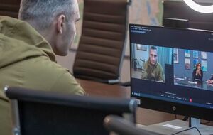 Кличко у розмові з меркою Барселони зазначив, що війна стосується кожного європейця