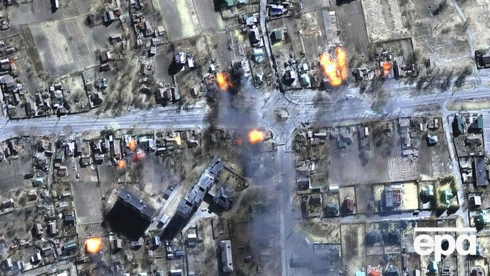 Горящие дома в Чернигове, снимок сделан 16 марта