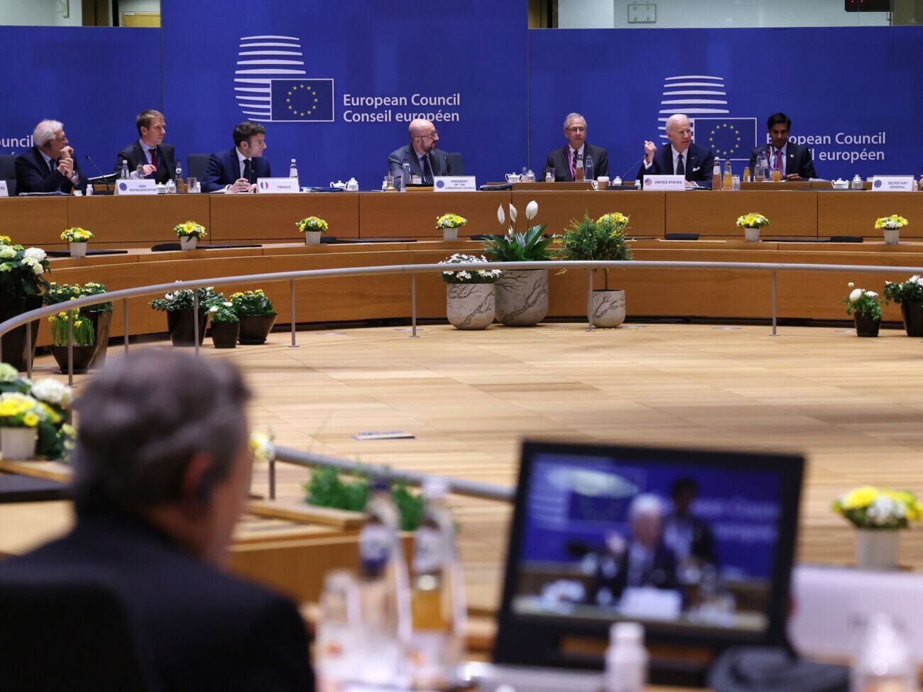 У перший день саміту лідери ЄС та президент США Джо Байден обговорили воєнну агресію Росії, підтримку України та зміцнення трансатлантичної співпраці