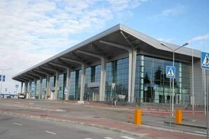 Термінал обстріляли вночі