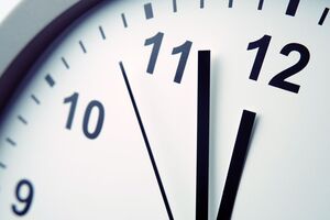 Стрілки годинника о 3.00 переводять на одну годину вперед