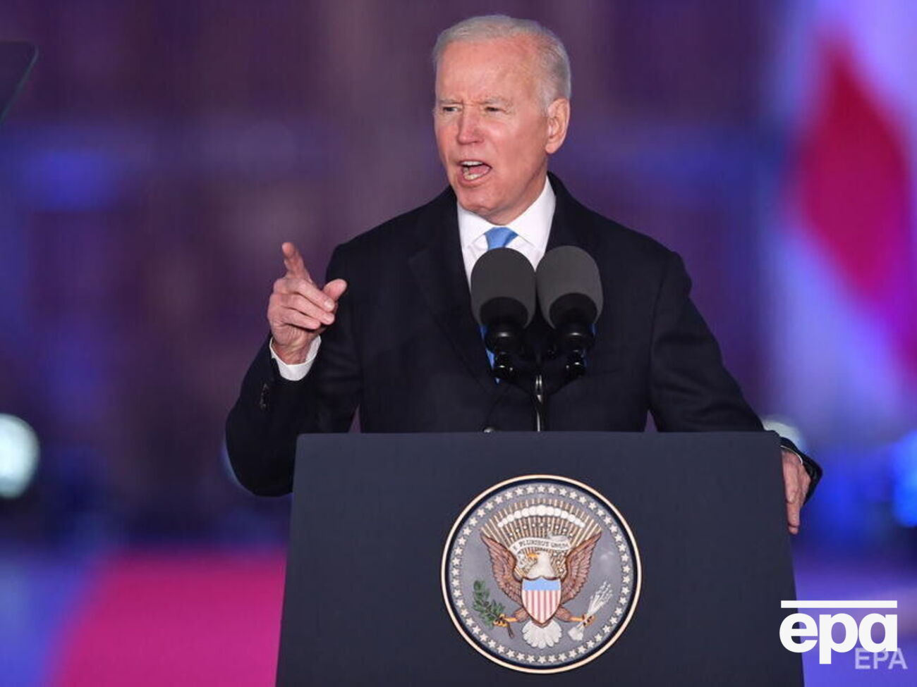 Байден (на фото) считает Путина военным преступником