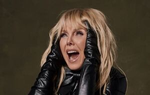 Валерия не смогла выступить в Дубае