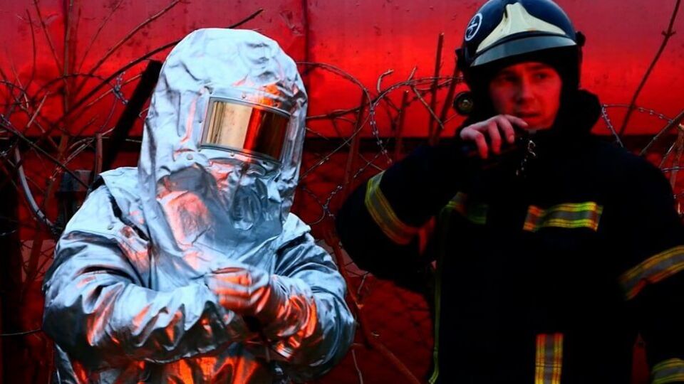 Ракети окупантів влучили в бази зберігання пального і по території бронетанкового заводу