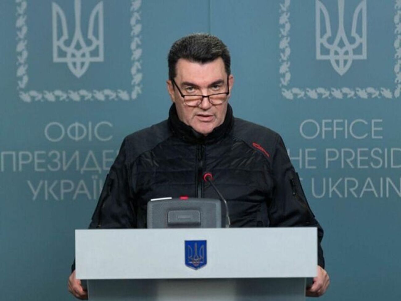 Данилов рассказал, что Россия отправила свои войска из Нагорного Карабаха в Украину