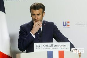 Макрон заявил о намерении в ближайшие два дня поговорить с Путиным