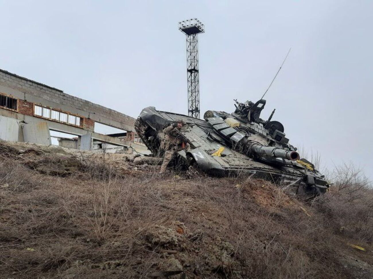 Мариуполь продолжает борьбу против оккупантов
