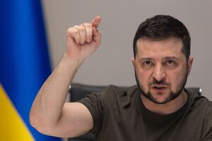 За словами Зеленського (на фото), лідером, "який більше допомагає", є прем'єр Великобританії Джонсон