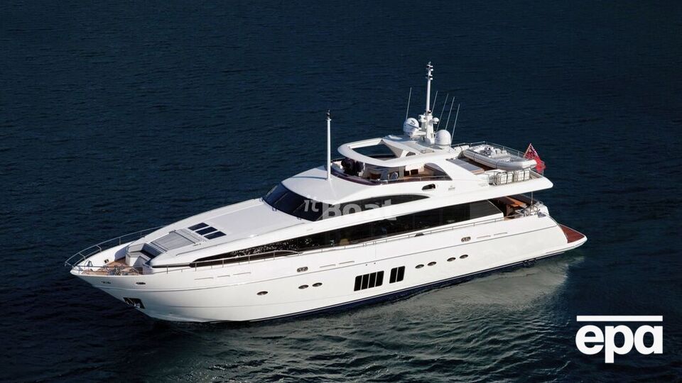 32-метрову Nega Путіна побудовано за проєктом Princess 32M британської компанії Princess Yachts