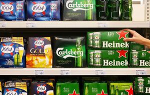 Heineken и Carlsberg решили полностью уйти с российского рынка