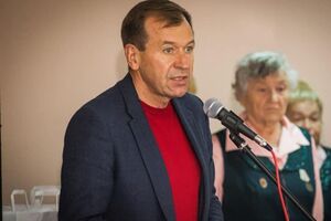 Столбового (на фото) привлекут за госизмену, заявил Синегубов