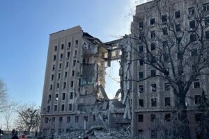 Кім опублікував фото постраждалої будівлі ОДА