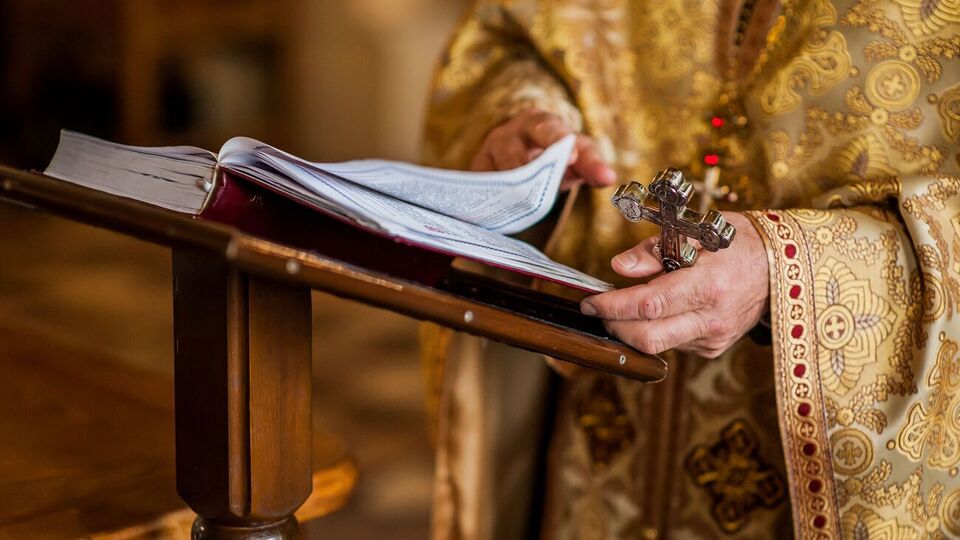 Після поранення священника шпиталізували до київської лікарні "Охматдит", де він перебував п'ять діб у несвідомому стані