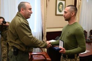Військовослужбовець зустрівся з головою ОДА