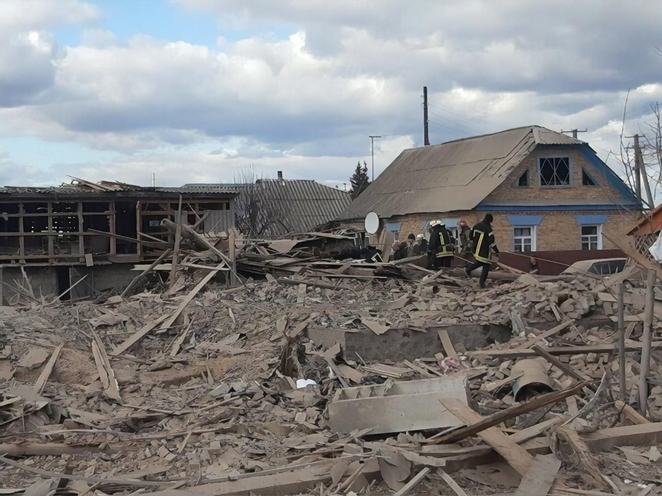 Бородянку регулярно обстрілюють окупанти