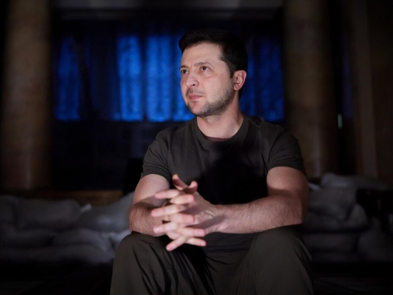 Зеленский:&nbsp;Стоим так, что оккупанты вынуждены были менять тактику