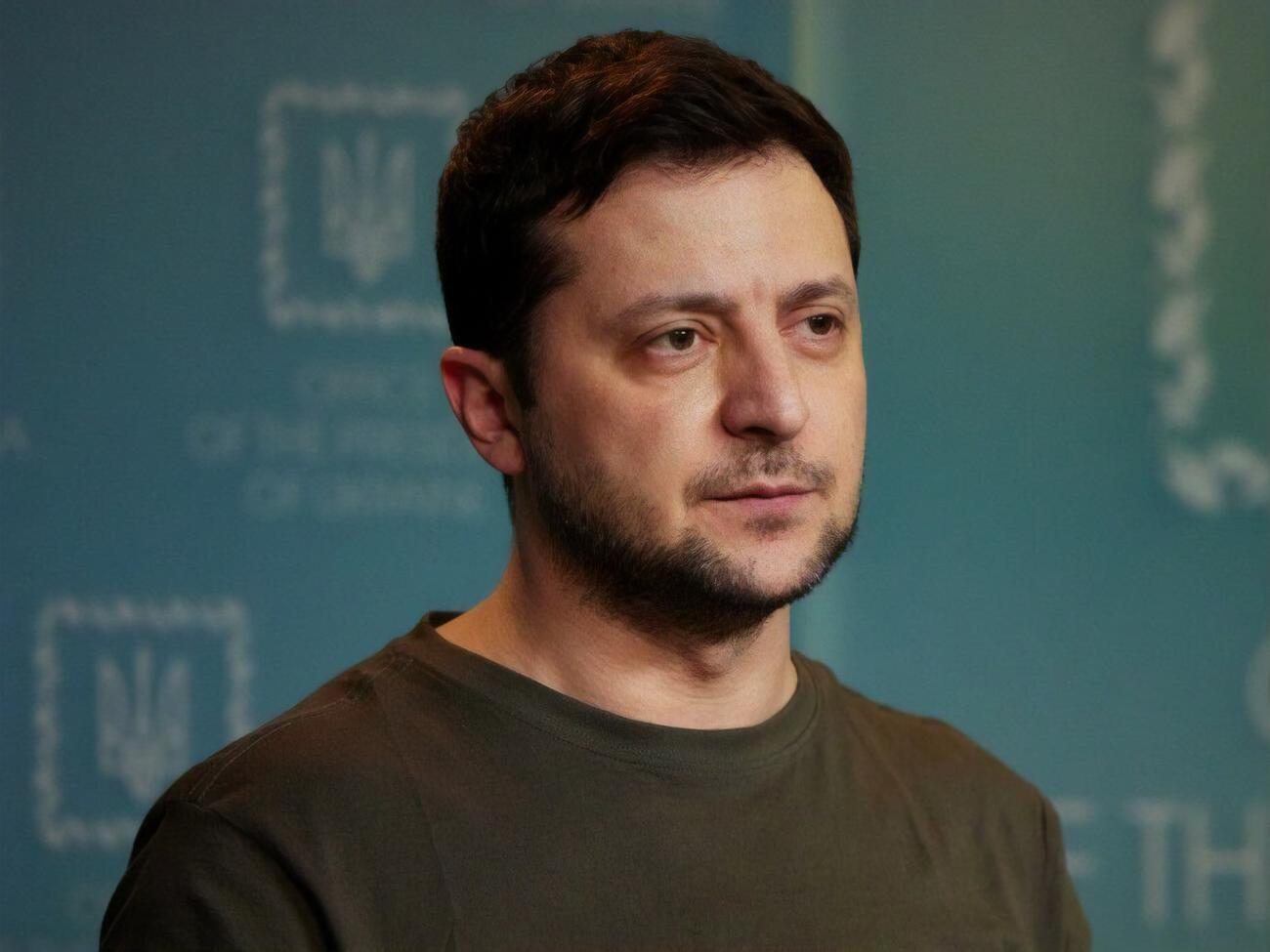 Зеленский: Правительство уже подготовило программу спецпомощи для всех украинцев, потерявших возможность работать