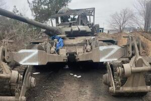 По словам Бутусова, Таманская дивизия РФ бросает десятки единиц боевой техники и массово сдается в плен