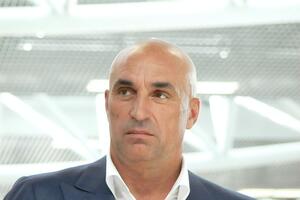 Ярославский сообщил, что его компания DCH открывает гуманитарную программу