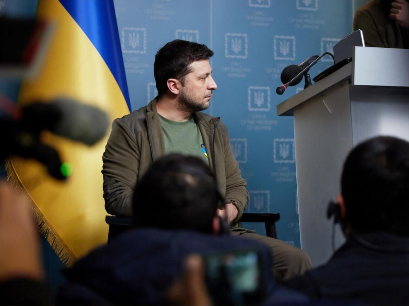 Владимир Зеленский: Если нет у вас сил, стойкости закрыть небо, то дайте мне самолеты. Или это несправедливо, скажите?