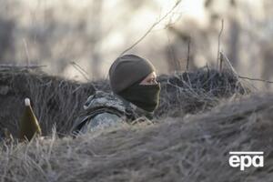 Під час огляду підозрілого автомобіля службовці виявили зброю, квадрокоптер, велику кількість готівки