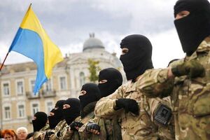 Полк "Азов" прокомментировал ранение чеченца, заявив, что тот получил ранения после неудачного штурма пустого дома