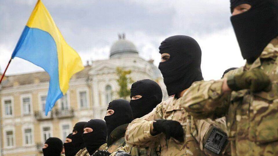 Полк "Азов" прокоментував поранення чеченця, заявивши, що той дістав поранення після невдалого штурму порожнього будинку