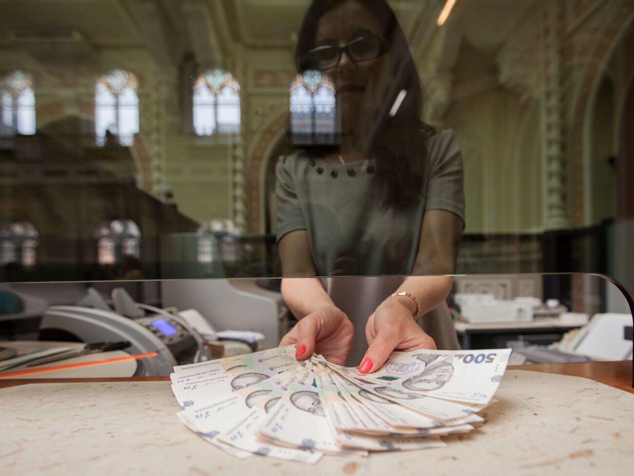 По 6,5 тыс. грн получили 3,5 млн украинцев