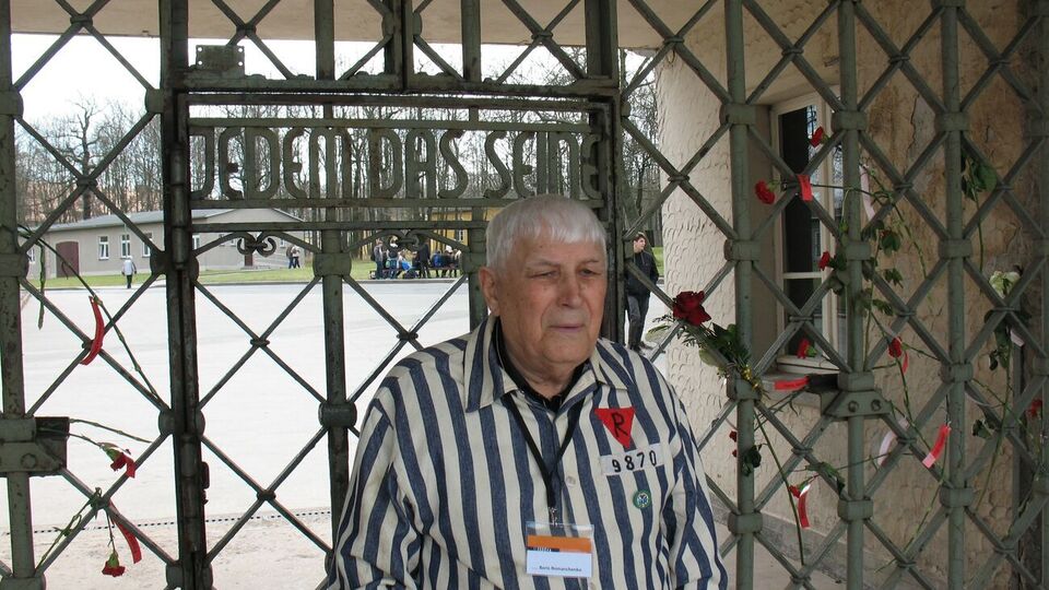 Романченко был узником четырех концентрационных лагерей