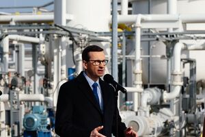 Моравецкий призвал страны ЕС отказаться от российских углеводородов
