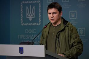 Подоляк: Безумовно, референдум не буде проходити сьогодні, тому що сьогодні у нас воєнний стан