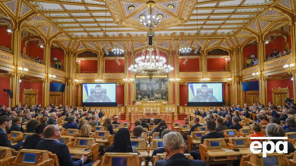 Зеленського в парламенті Норвегії зустріли аплодисментами