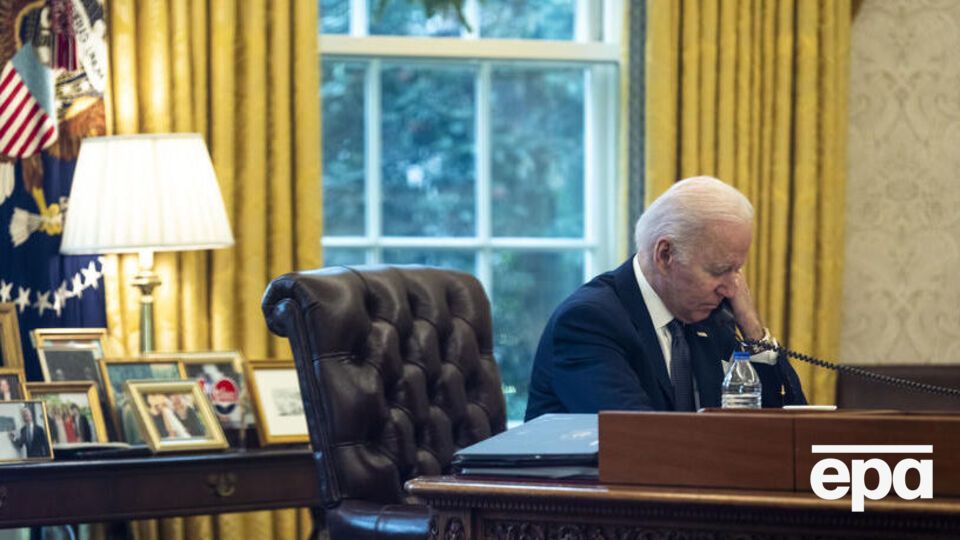 За повідомленням Білого дому, Байден сказав Зеленському, що США мають намір надати українському уряду $500 млн прямої бюджетної допомоги