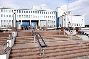 По данным СМИ, российских солдат привозят в центр, который специализируется на последствиях катастрофы на ЧАЭС