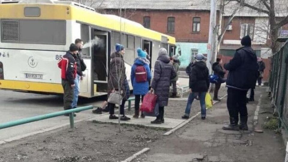 Українська сторона поки що не підтвердила організацію "зеленого коридору" з Маріуполя
