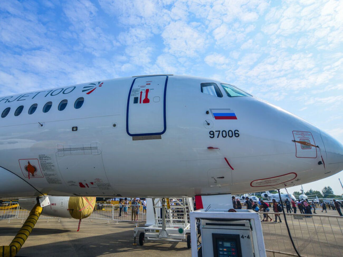 SSJ 100 – перший пасажирський літак, розроблений у Росії після розпаду СРСР