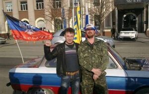 Фомичевский (слева) показал российским солдатам незащищенную дорогу в Изюм