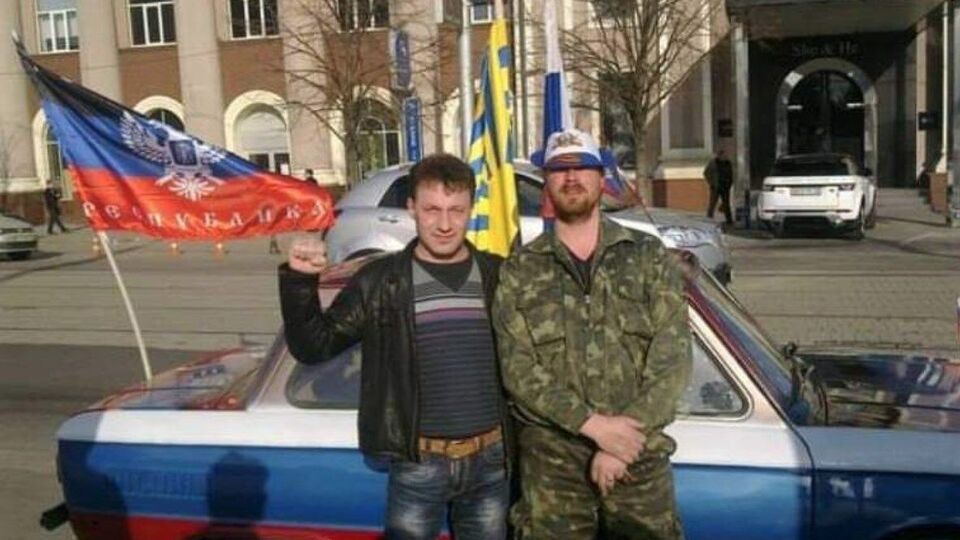 Фомичевский (слева) показал российским солдатам незащищенную дорогу в Изюм