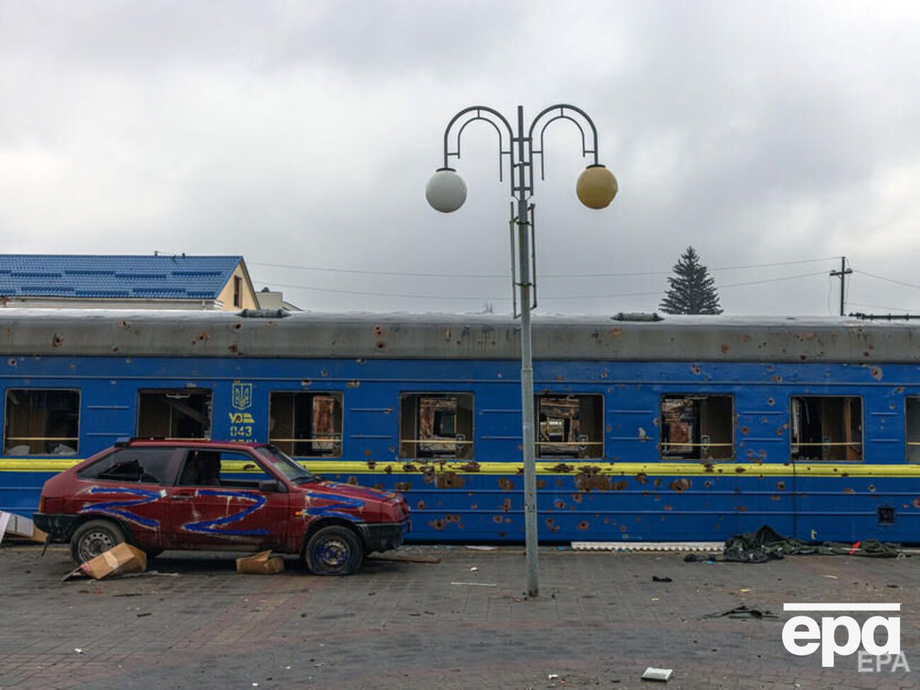 "Неподсчитанные смерти, разрушенные площади и дома". Как выглядит Тростянец после оккупации. Фоторепортаж