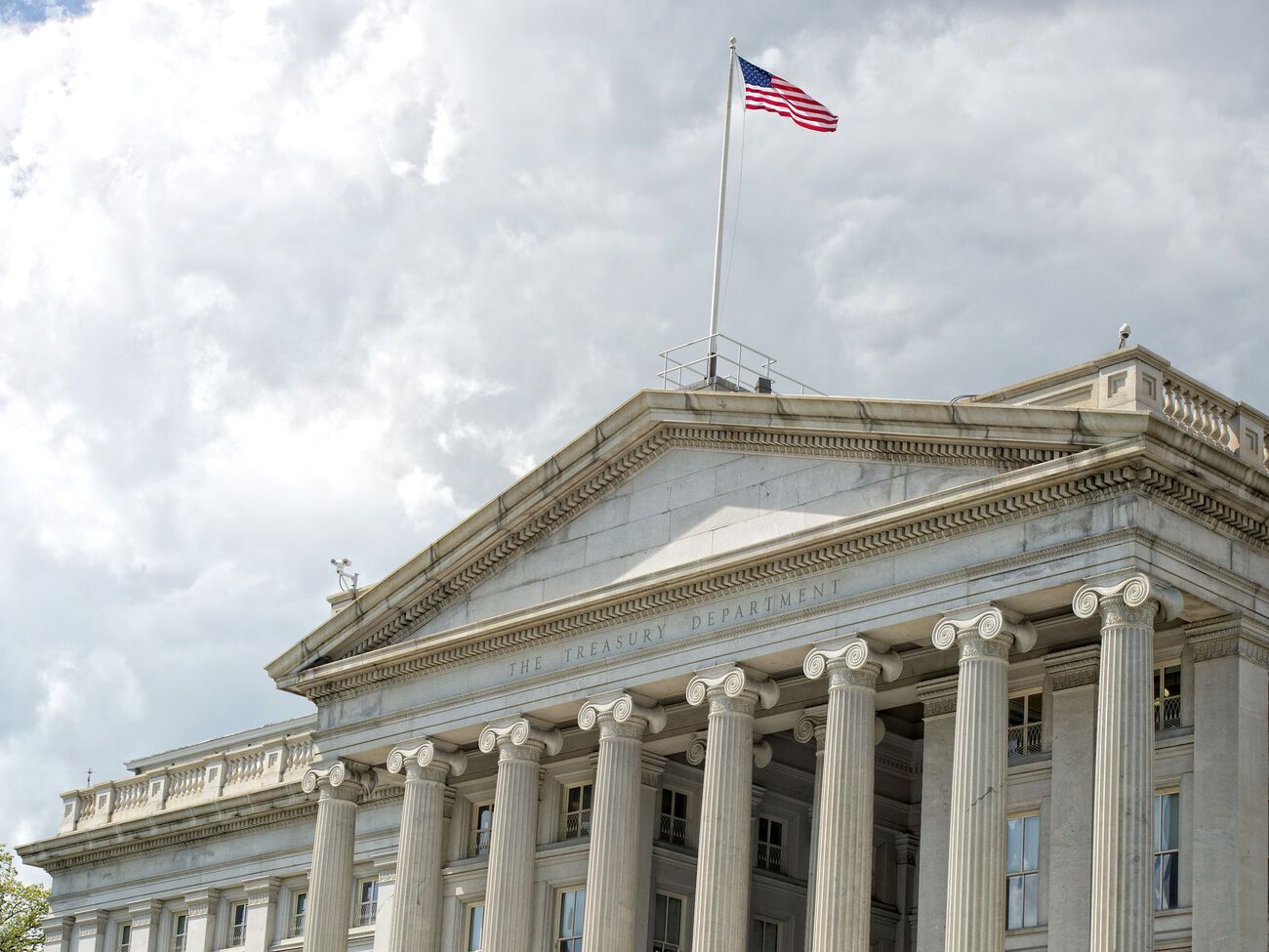 В минфине США пообещали продолжить вводить санкции против РФ, пока та не закончит войну