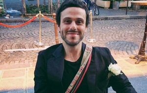 Я сейчас нахожусь в Украине