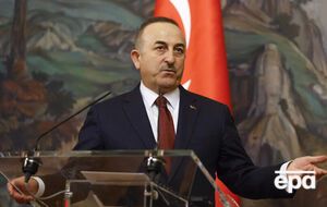 Турция в случае ее включения в число стран – гарантов безопасности Украины не будет сразу отправлять войска, отметил Чавушоглу