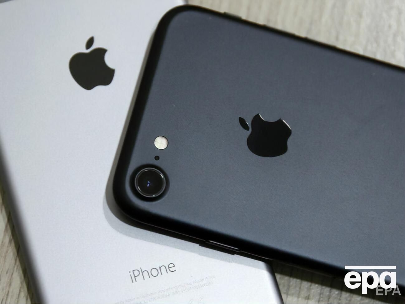 Росія блокує сервіси Apple та Google, а також незалежні ЗМІ, які називають війну проти України війною