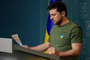 Зеленский: Только за вчерашний день в Чернигове российские бомбы убили 47 человек