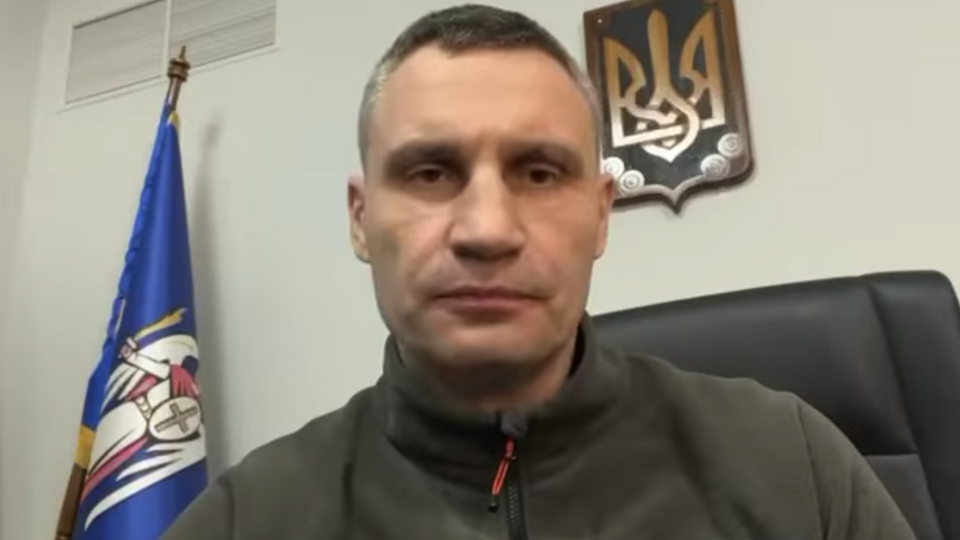 Кличко зазначив, що ніч у столиці минула відносно спокійно, кілька разів працювали системи ППО